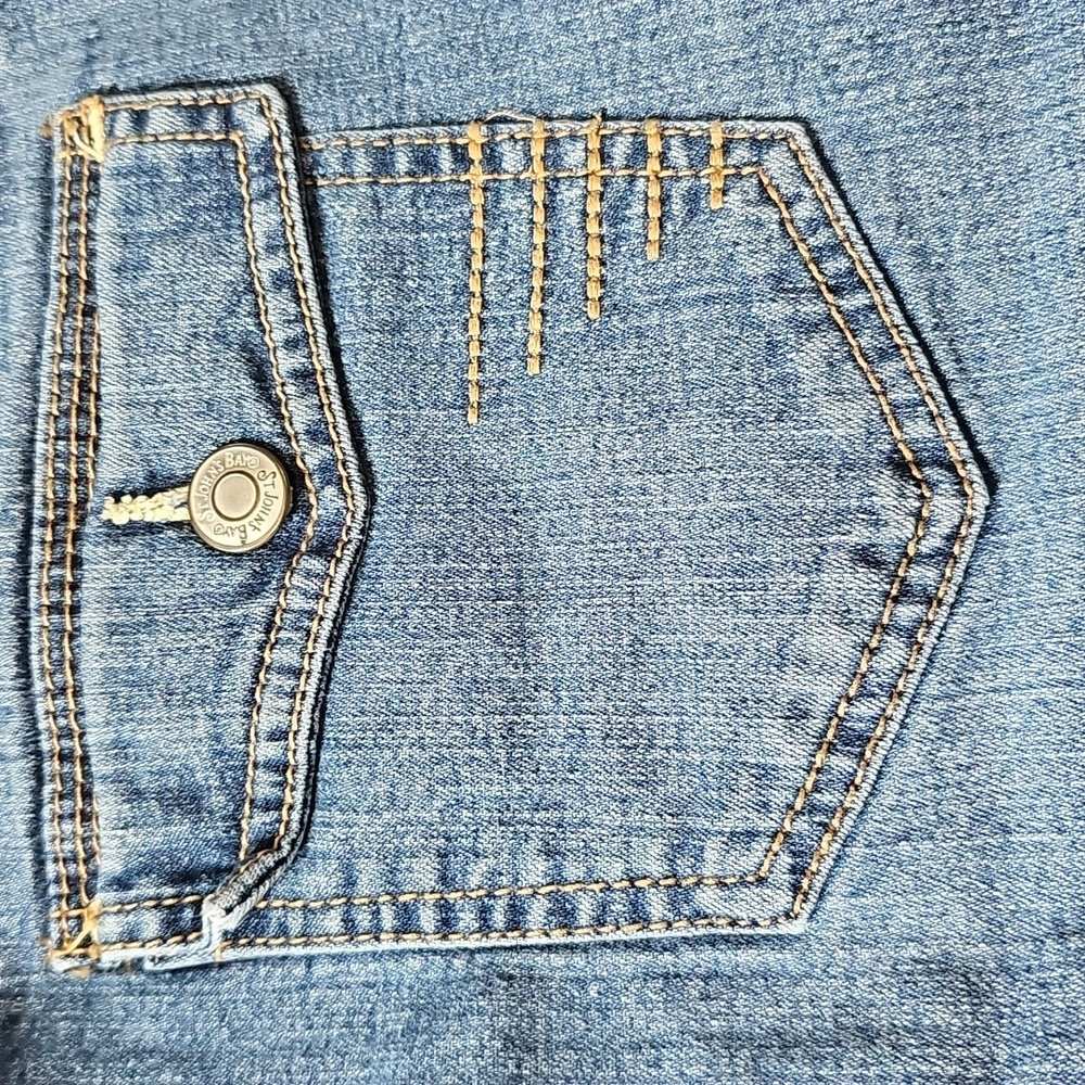 St. Johns Bay Stretch Women's Size 8 Denim Bermuda Shorts - Picture 9 of 9